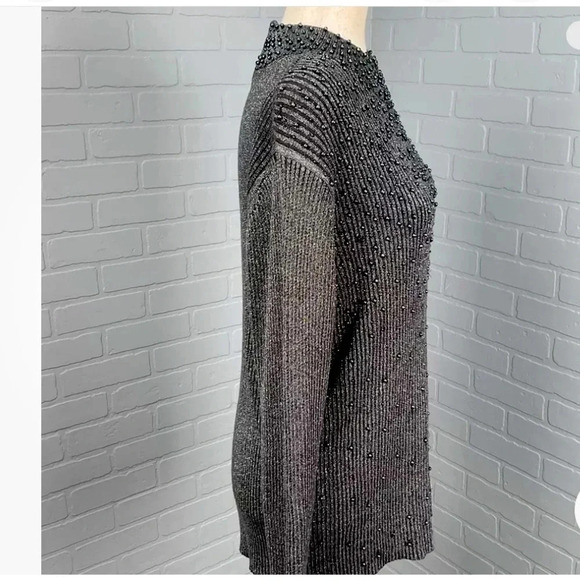 Maggie Barnes Women Gray Silver beads rib knit sweater. Gray/silver size 1X used - Picture 2 of 16